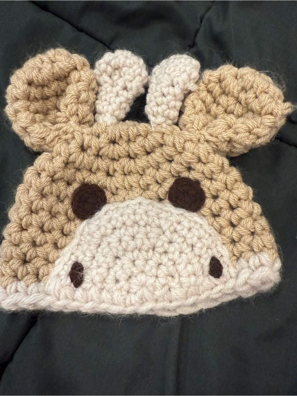 Cute Crochet Giraffe Kids Beanie Hat in Beige and Cream